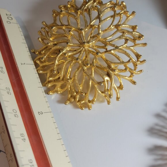 DAUGHTERS AND MOTHER'S GIFT BROOCH FOR SPECIAL DAY WEDDING BIRTHDAY GIFTS - Picture 5 of 7